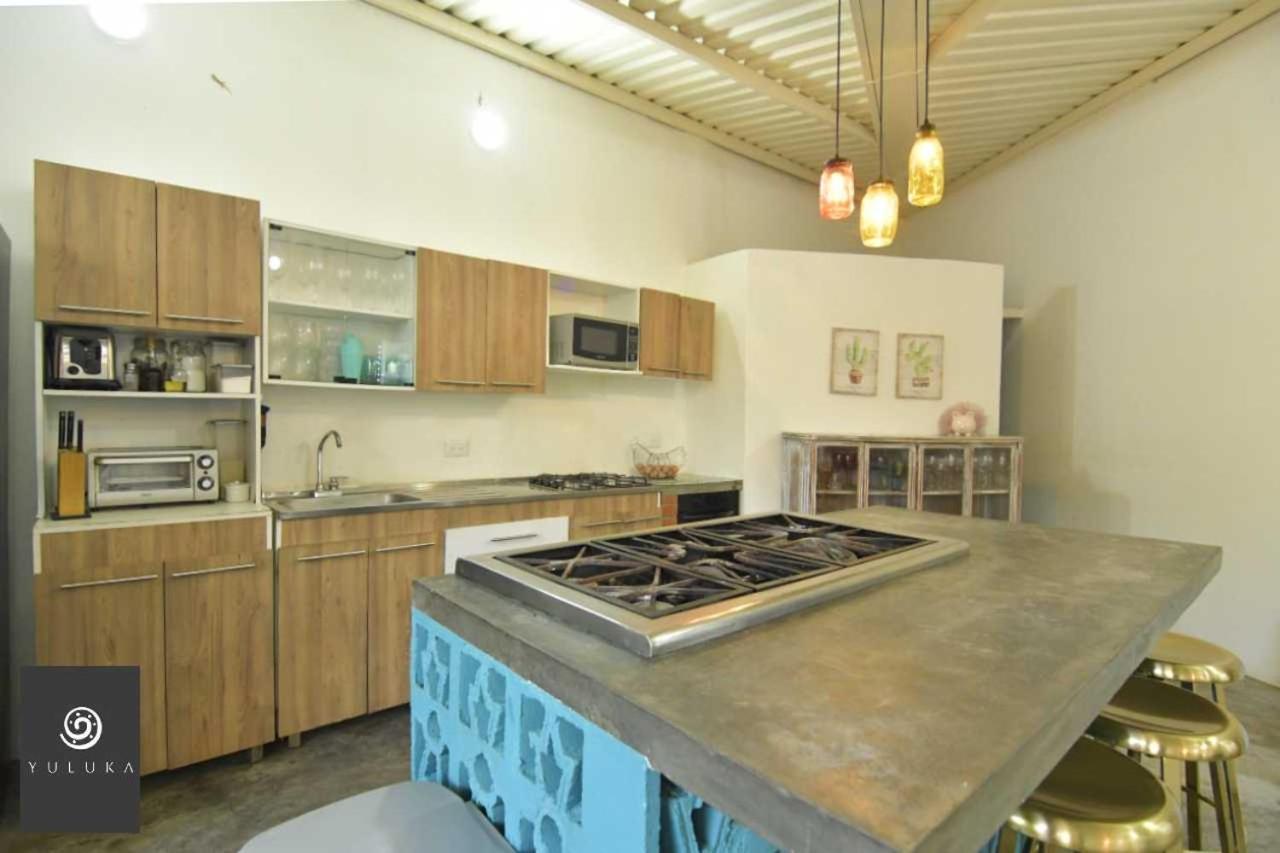 Yuluka Hostel Apulo Buitenkant foto