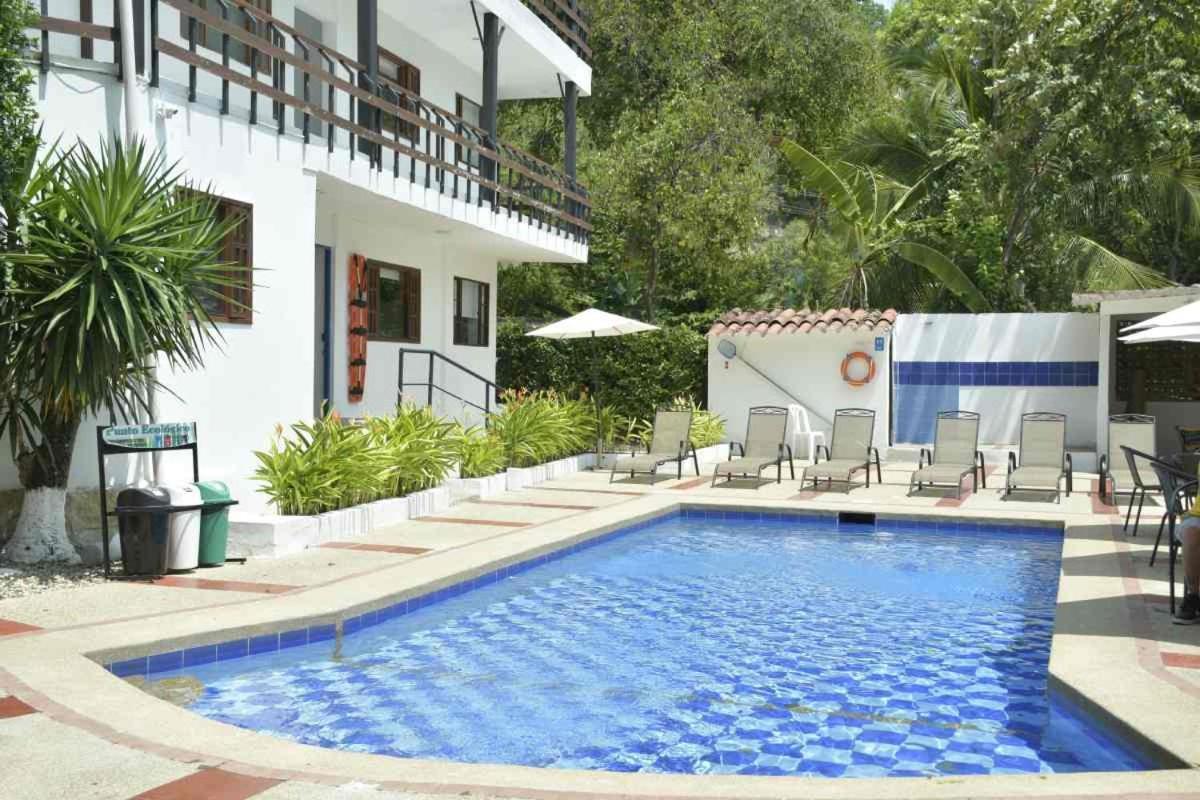 Yuluka Hostel Apulo Buitenkant foto