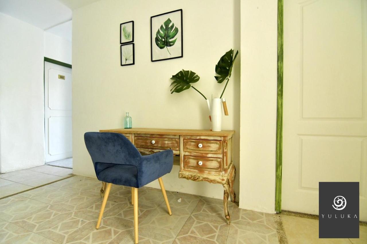 Yuluka Hostel Apulo Buitenkant foto