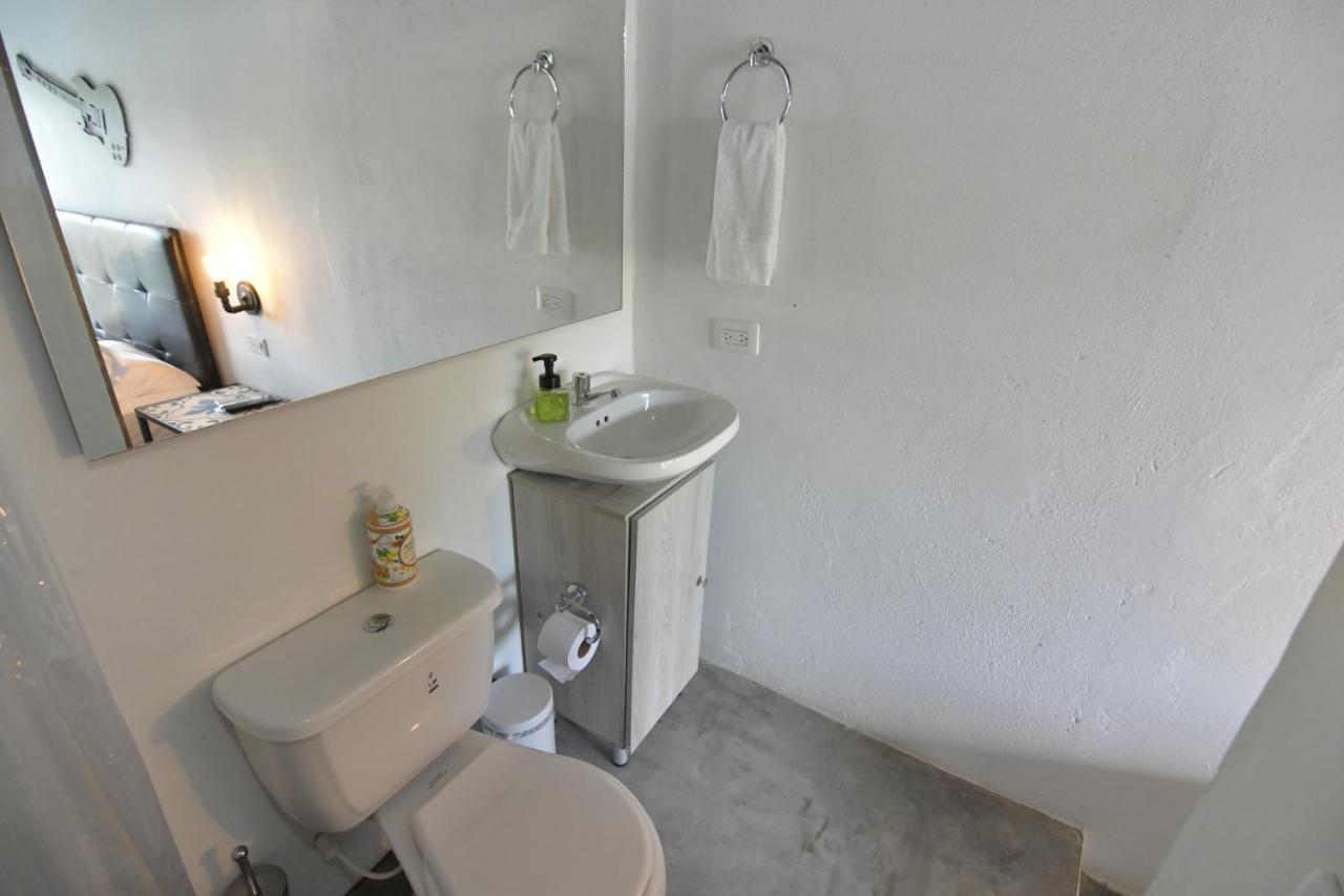 Yuluka Hostel Apulo Buitenkant foto